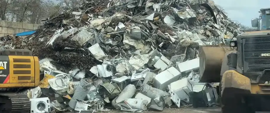 Junk removal crew completing a cleanout job in Redding, CA